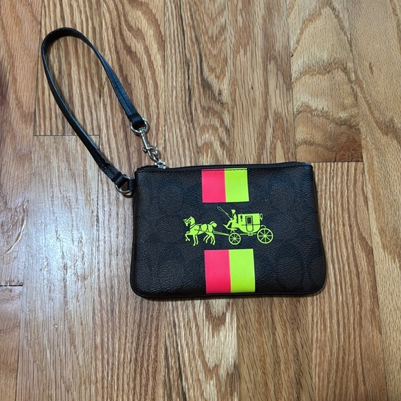 Coach SMALL WRISTLET WITH STRIPE IN SIGNATURE CANVAS (COACH F52704) - Picture 1 of 5